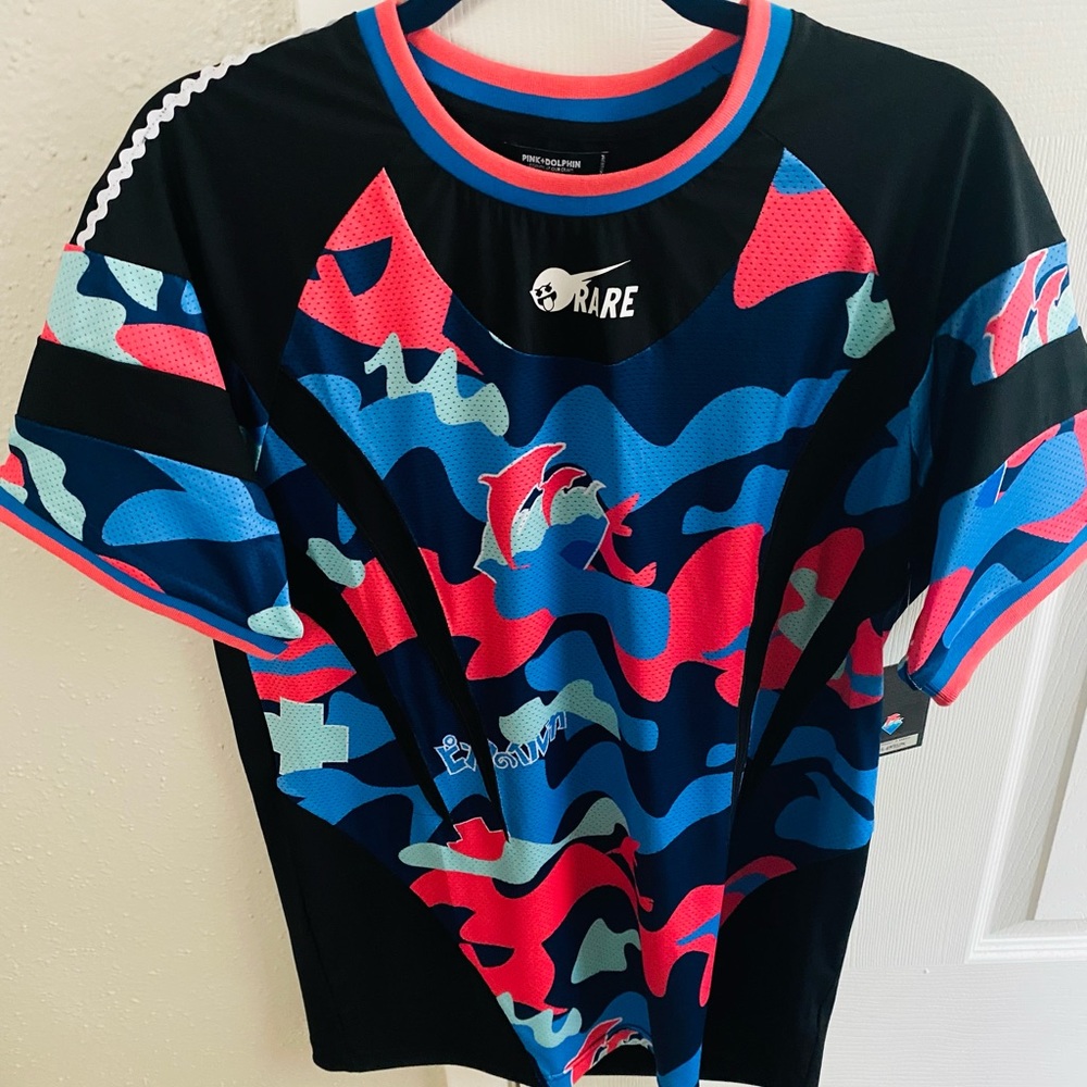 Pink dolphin jersey never worn!!
